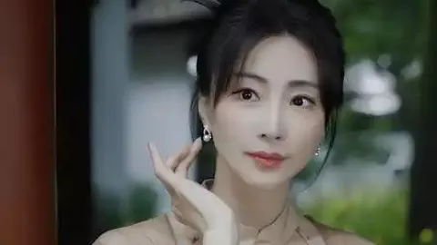 无语哥吃折耳根一口一个表情包